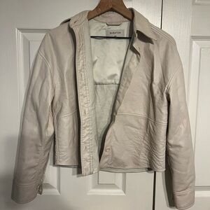 Aritzia babaton Pelli faux leather button-up shirt jacket 2XS XXS beige